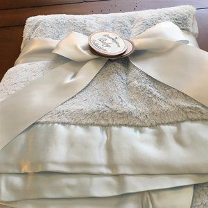Silky, soft, cuddly blue crib blanket from the Bearington Collection